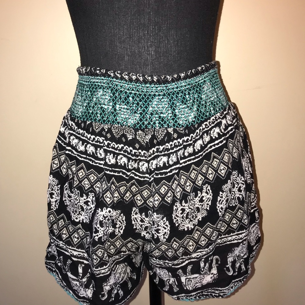 Flowy shorts